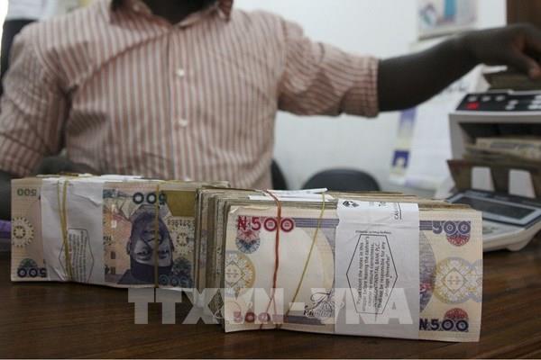 Xu hướng giảm lãi suất ngày càng lan rộng trên thế giới