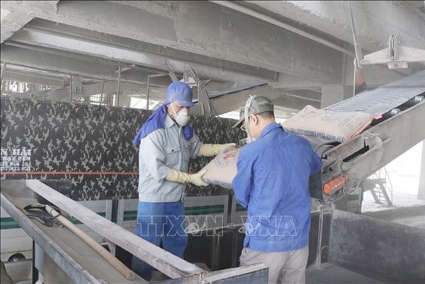 Giảm thuế xuất khẩu clanhke xi măng xuống 5%