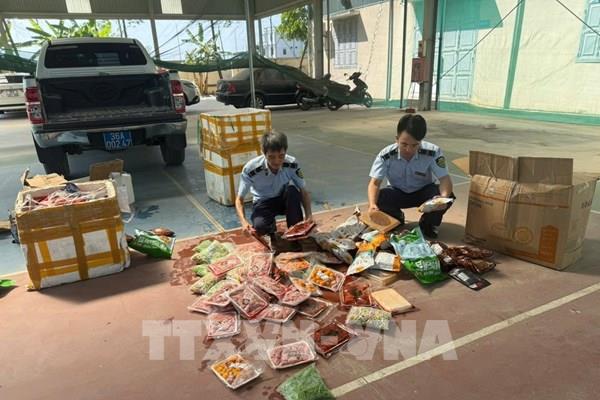 Bắt khối lượng lớn thực phẩm không rõ nguồn gốc tại Thanh Hóa