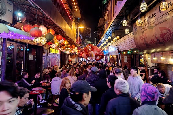 Bí quyết đưa kinh tế đêm tại Việt Nam bừng sáng