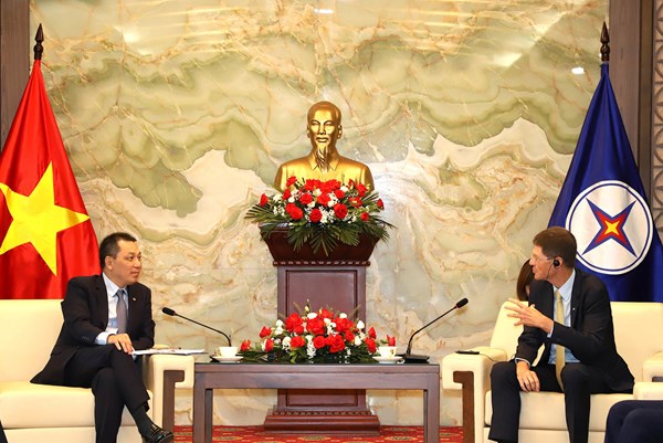 EVN thúc đẩy hợp tác với các nước về phát triển năng lượng