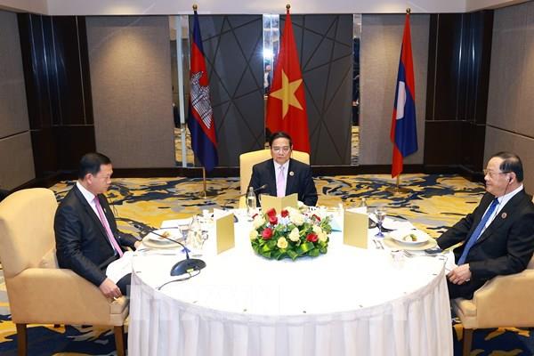 Hội nghị Cấp cao ASEAN: Thủ tướng ba nước Việt Nam - Campuchia – Lào cùng ăn sáng làm việc