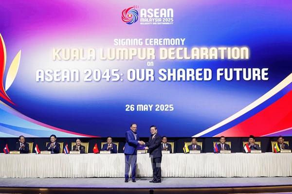 Hội nghị Cấp cao ASEAN: Tuyên bố Kuala Lumpur đặt ra chiến lược dài hạn cho ASEAN