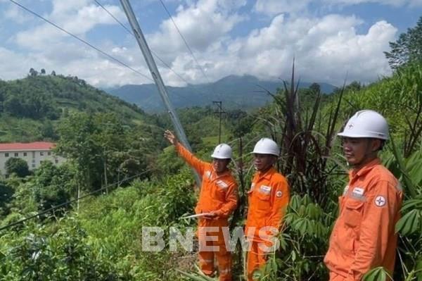 PC Hà Giang khẩn trương khắc phục sự cố lưới điện do mưa bão