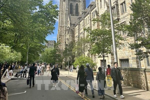 Mỹ nối lại cấp thị thực sinh viên, yêu cầu kiểm tra tài khoản mạng xã hội