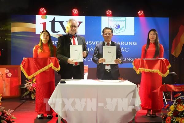 Khai trương trường dạy ngôn ngữ và nghề cho người Việt tại Đức