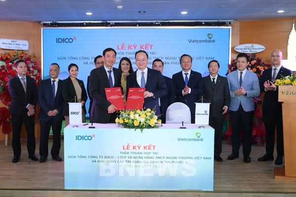 Vietcombank ký kết hợp tác với IDICO chuyển đổi bền vững