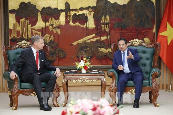 Thủ tướng đề nghị Tập đoàn EE hợp tác xây dựng tại Việt Nam trung tâm phân phối LNG cho toàn khu vực