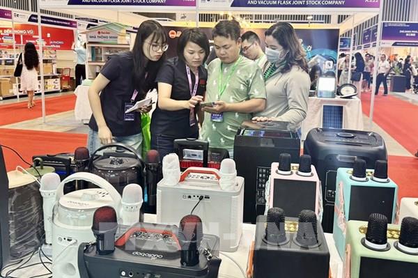 Triển lãm quốc tế điện tử và thiết bị thông minh thu hút hơn 350 doanh nghiệp