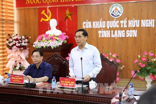 Không để hình thành điểm nóng về vận chuyển trái phép hàng hóa qua biên giới