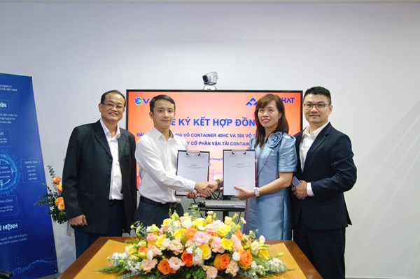 Hòa Phát ký hợp đồng cung cấp 1.000 vỏ container cho VIMC Lines