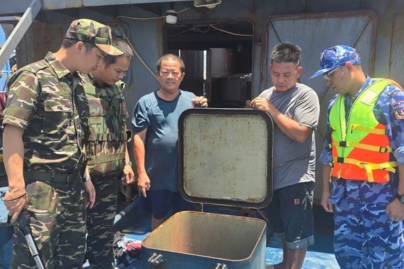 Bắt giữ 75m3 chất lỏng nghi là dầu DO, trị giá 1,3 tỷ đồng