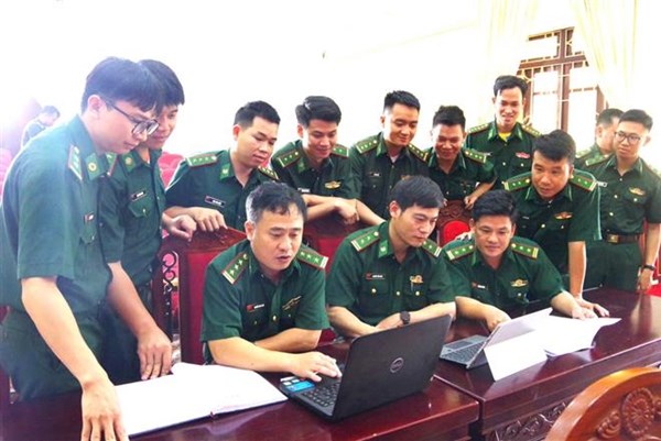 Thúc đẩy phong trào “Bình dân học vụ số” ở khu vực biên giới Lai Châu