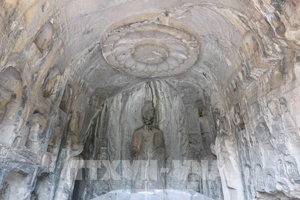 Cận cảnh Hang đá Long Môn (Trung Quốc)