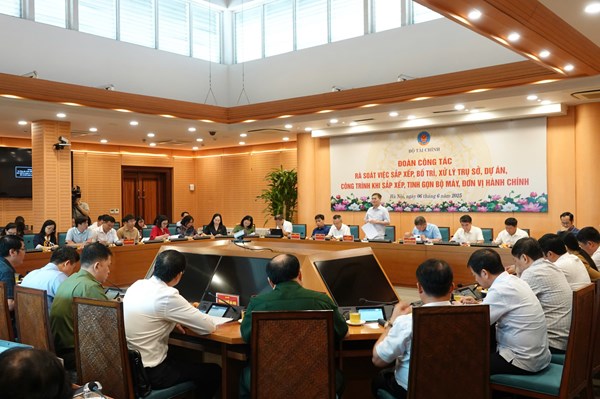 Hà Nội nhiều vướng mắc khi xử lý nhà đất công sau sắp xếp đơn vị hành chính