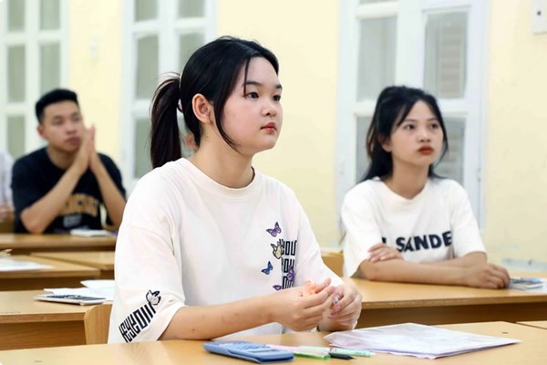  Đột ngột bỏ xét tuyển khối C: Các trường đại học có vi phạm quy chế tuyển sinh?