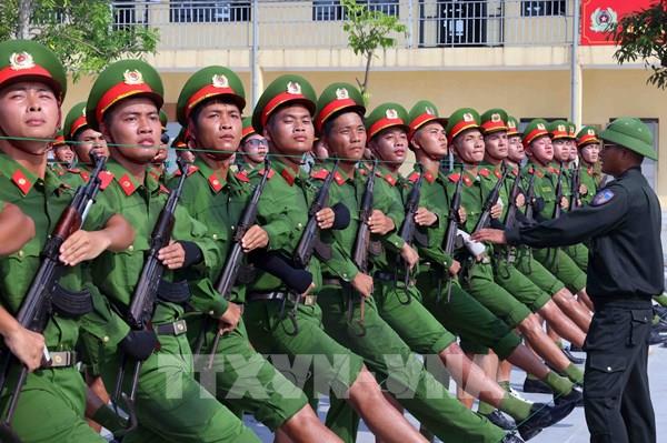 Chiến sĩ Công an tập luyện cho Lễ diễu binh mừng 80 năm Quốc khánh 2/9