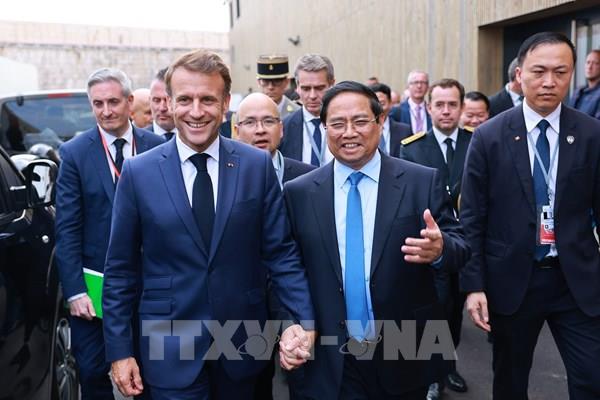 Thủ tướng Phạm Minh Chính hội kiến Tổng thống Pháp Emmanuel Macron