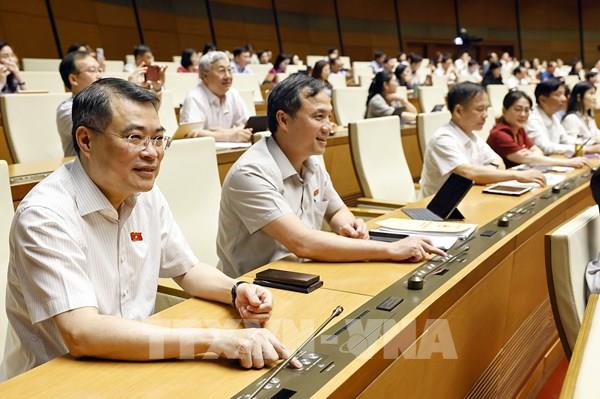 Cả nước có 34 đơn vị hành chính cấp tỉnh, gồm 28 tỉnh và 6 thành phố