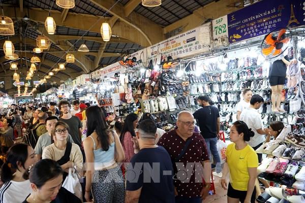 Cao điểm chống buôn lậu: TP. Hồ Chí Minh quyết chặn hàng giả, kém chất lượng