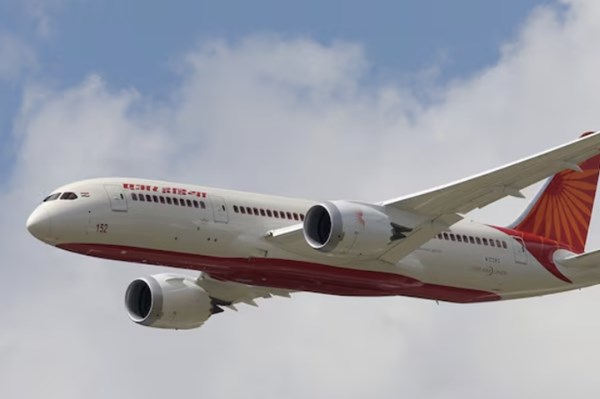 Vụ rơi máy bay tại Ấn Độ: Ít nhất 133 người thiệt mạng 