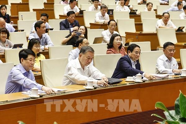 Tinh gọn bộ máy: Cần làm mới cả “chất” và “lượng”