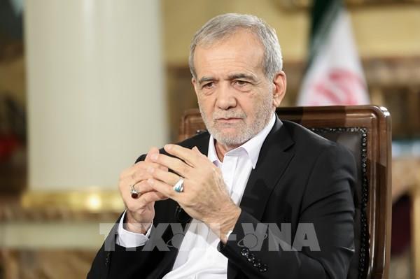 Tổng thống Iran tái khẳng định quan điểm không phát triển vũ khí hạt nhân