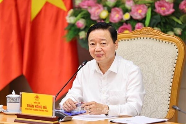 Phó Thủ tướng: Bổ sung quy định về an ninh hàng không đối với phương tiện bay không người lái