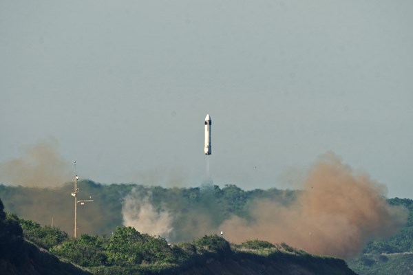 Honda phóng và hạ cánh thành công tên lửa tái sử dụng