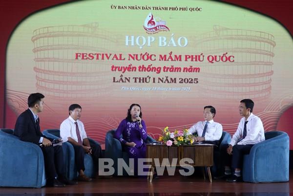 Festival nước mắm Phú Quốc: Hành trình trăm năm đậm vị biển