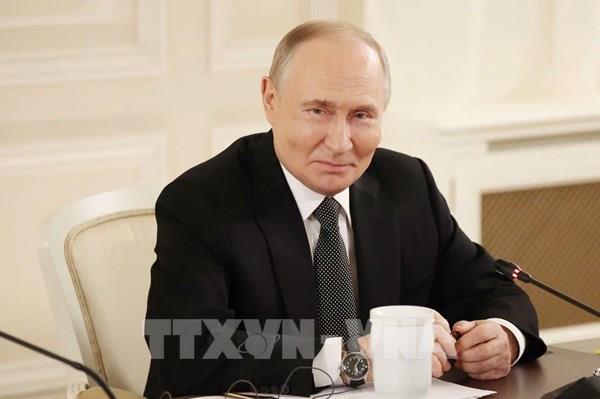 Tổng thống Nga mời Tổng thống Ukraine đến Moskva đàm phán