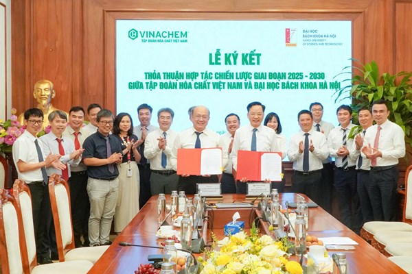 Vinachem hợp tác chiến lược với Đại học Bách khoa Hà Nội giai đoạn 2025–2030