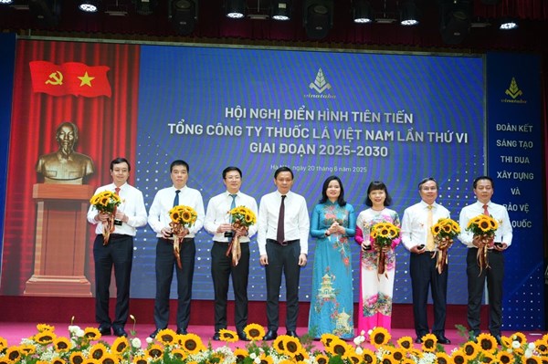 Vinataba: Thi đua là động lực phát triển bền vững