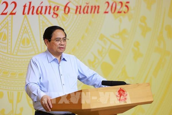 Thủ tướng chủ trì Hội nghị trực tuyến toàn quốc thúc đẩy thực hiện 3 chương trình quan trọng