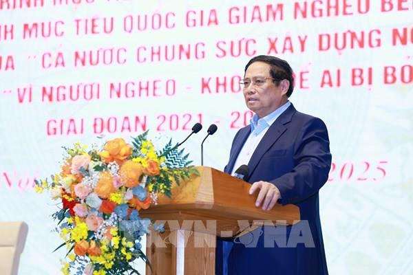 Thủ tướng chủ trì hội nghị trực tuyến toàn quốc về xây dựng nông thôn mới và giảm nghèo