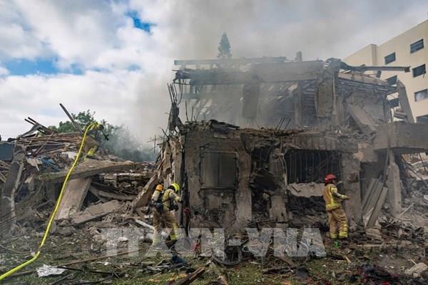 Israel tạm mở lại không phận để đón công dân hồi hương