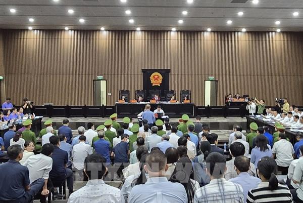 Xét xử vụ Phúc Sơn: Mâu thuẫn trong lời khai đưa hối lộ cho cựu Bí thư Tỉnh ủy Vĩnh Phúc