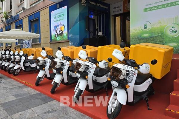 TP. Hồ Chí Minh: Lộ trình chuyển đổi 400.000 xe công nghệ sang xe điện