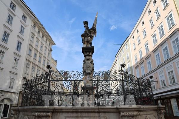 Salzburg - Viên ngọc quý của Áo