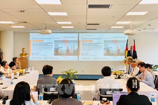 Chuyên gia Đức tham gia đào tạo nhân lực cho trung tâm tài chính quốc tế tại Việt Nam