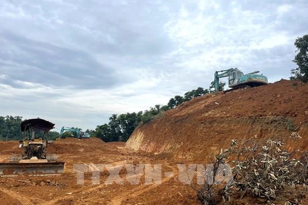 Chủ tịch UBND Hà Nội chỉ đạo xử lý vụ “xẻ thịt” đất đồi tại Ba Vì sau phản ánh của TTXVN