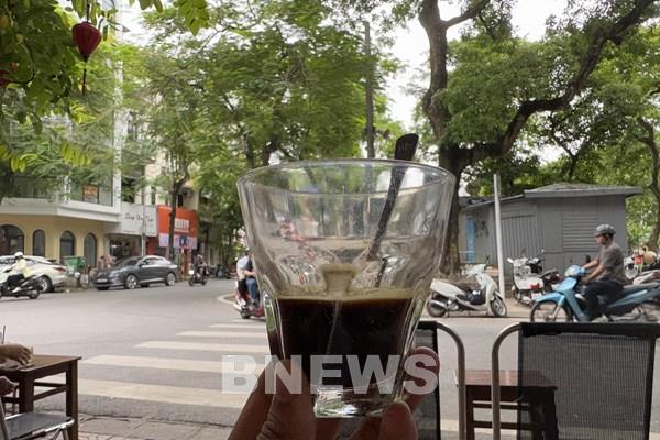 Cà phê buổi sáng kích hoạt “công tắc” kéo dài tuổi thọ