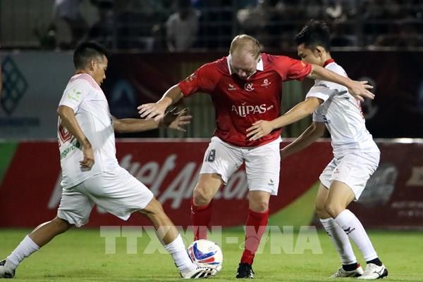 Các ngôi sao bóng đá Việt Nam tranh tài cùng huyền thoại của Manchester United