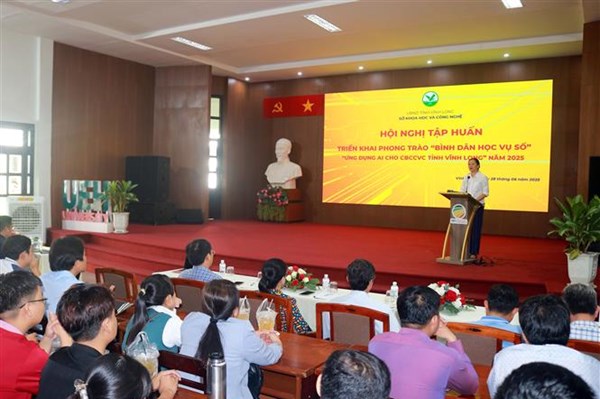 Vĩnh Long nâng cao kỹ năng về ứng dụng AI và công vụ số cho cán bộ, công chức