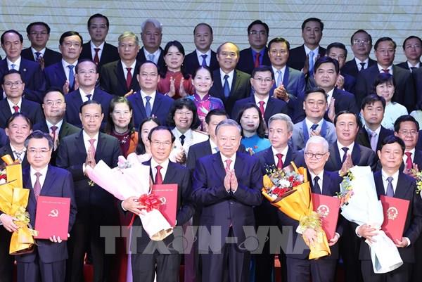 Lãnh đạo Đảng và Nhà nước dự lễ công bố các Nghị quyết, quyết định về sáp nhập đơn vị hành chính