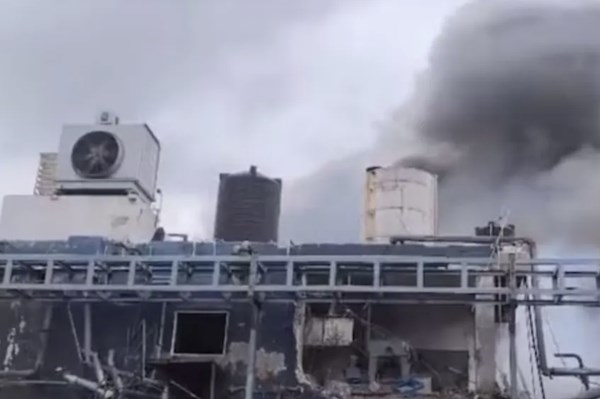 Nổ nhà máy hóa chất ở miền Nam Ấn Độ khiến hàng chục người thương vong