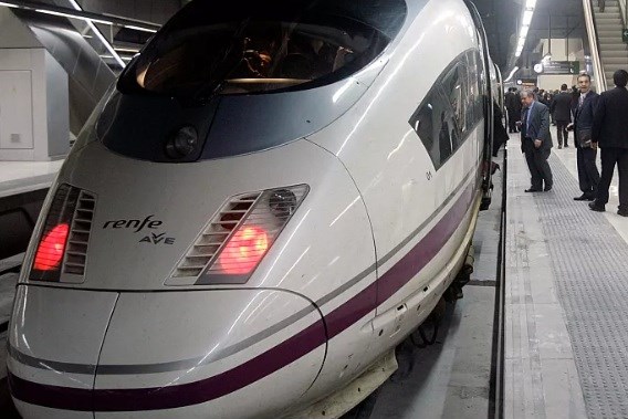 Tây Ban Nha: Sự cố cáp điện làm gián đoạn dịch vụ đường sắt cao tốc