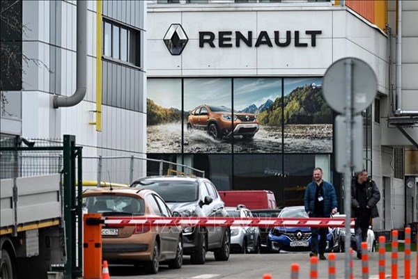 Renault báo lỗ kỷ lục vì khoản đầu tư vào Nissan