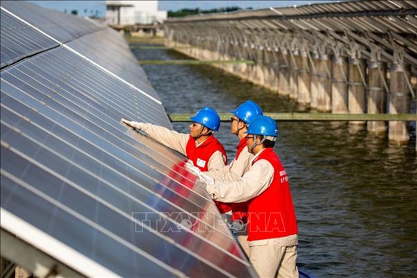 Điện Mặt trời của Trung Quốc chiếm gần 30% cơ cấu nguồn điện cả nước