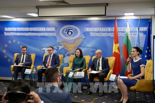 Việt Nam và Bulgaria hợp tác phát triển kinh tế, thương mại và đầu tư